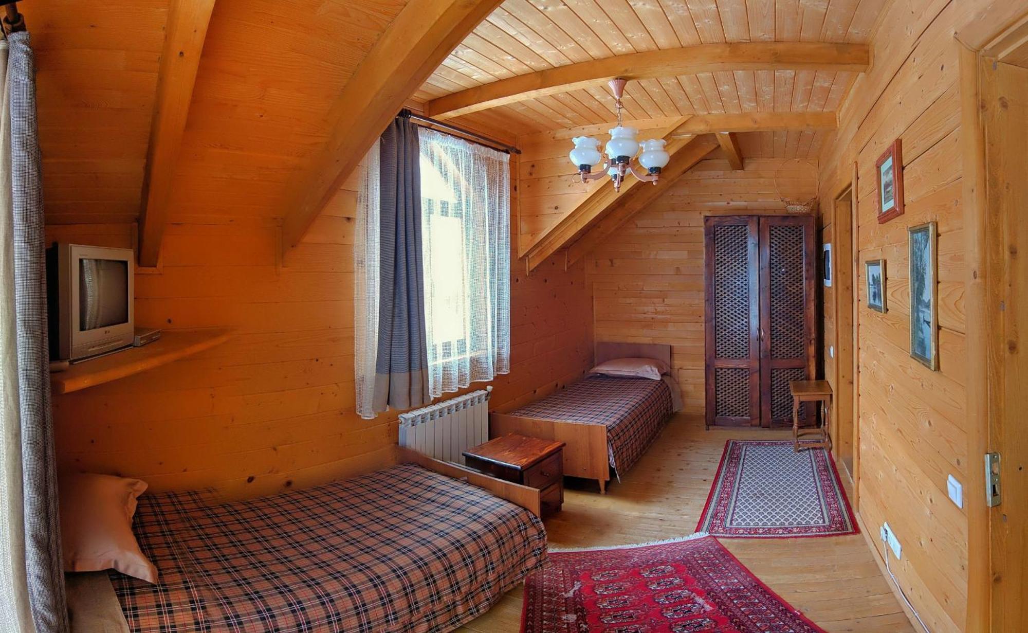 12 Months Estate Guest House Myslovka Phòng bức ảnh